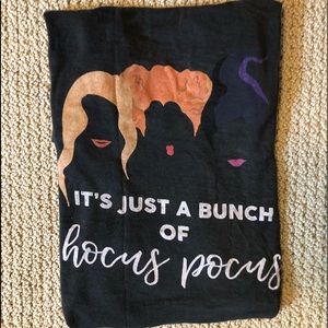 S/M Hocus Pocus Tee